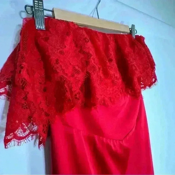 Lovers + Friends Sylvia Red Maxi Whimsigoth Lace Ruffle Satin Slit Dress Size S - Picture 8 of 16